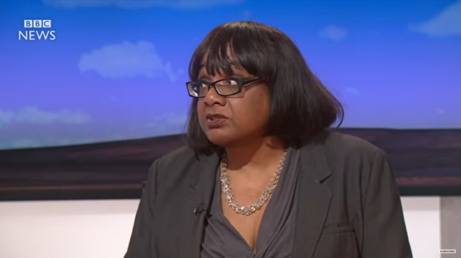BBC difuzează un interviu cu Diane Abbott în care aceasta susține că se zvonește despre Boris Johnson "că agresează femei” / Foto: Captură video youtube