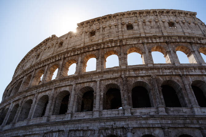 Italia. Escroci români, la Colosseum Cereau bani pentru intrare sau se prefăceau că sunt ghizi turistici. Prețuri exorbitante pentru un tur