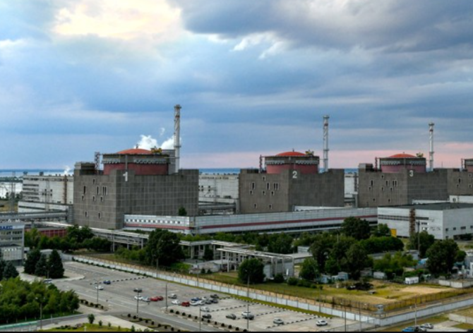 Ruşii vor racorda centrala nucleară de la Zaporojie la Crimeea (operator ucrainean)