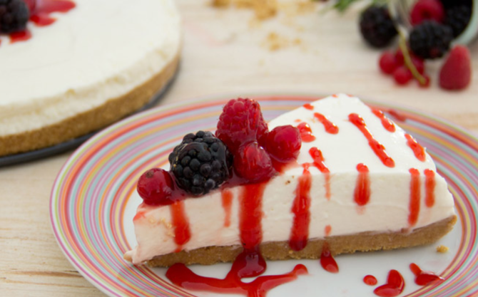 Prăjitură rece cu iaurt - Cum să faci desertul de vară perfect