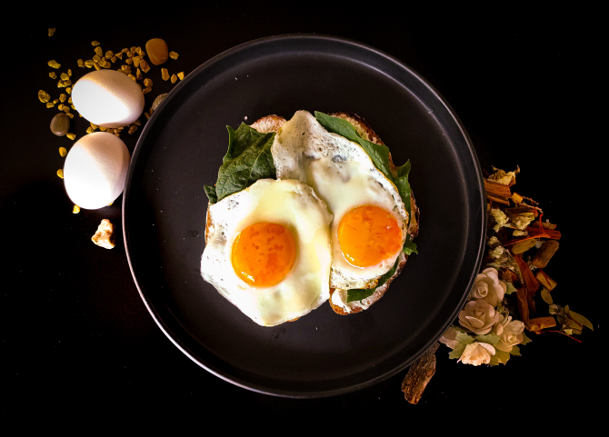 Ce se întâmplă în corpul tău dacă mânânci prea multe ouă  / Foto: Unsplash