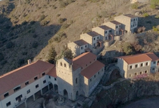 Un oraș de la granița dintre Spania și Portugalia se vinde cu numai 240.000 de euro: „Este magnific, cu 44 de case construite”