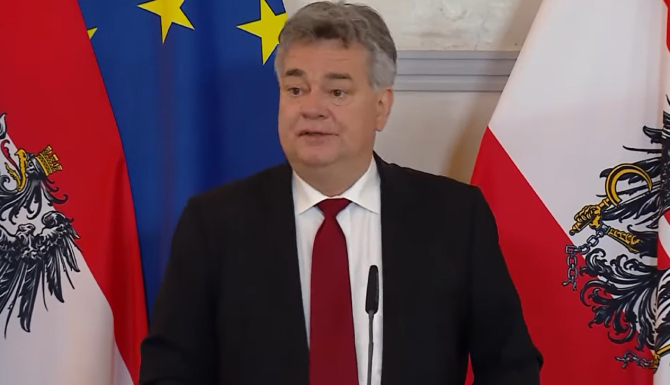 Austria, mesaje oficiale contradictorii cu privire la susținerea României pentru aderarea la Schengen: Vicecancelarul îl contrazice pe cancelar