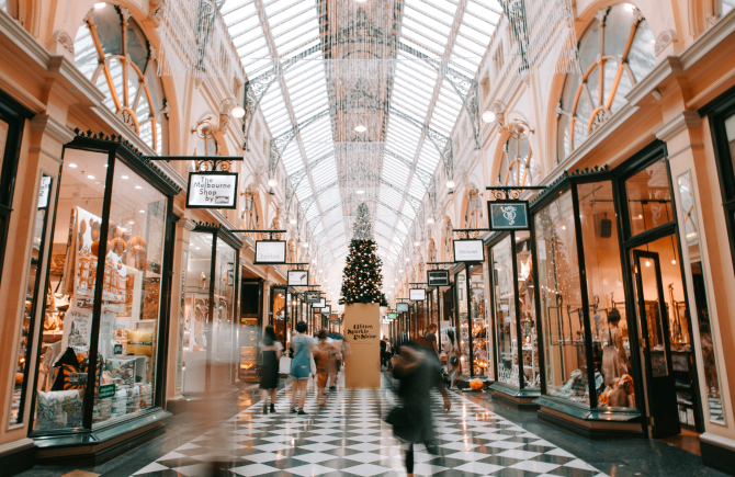 Comercianții europeni sunt descurajați în legătură cu sezonul de Crăciun, în ciuda impulsului de Black Friday / Foto: Unsplash