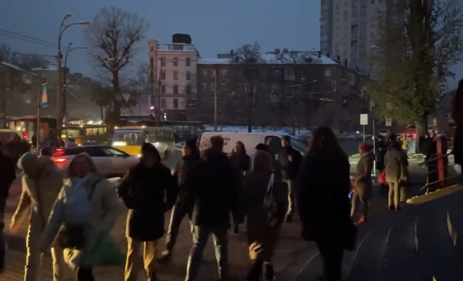 Kievul, lăsat de ruși în întuneric. Mesajul emoționant transmis de Ministerul Apărării din Ucraina: „My way” - VIDEO