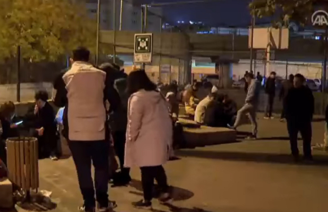 Turcia, zguduită de un cutremur de 5.9 grade: În rândul cetăţenilor a izbucnit panica - VIDEO