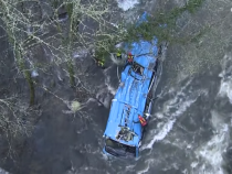 Șase morți după ce un autobuz a plonjat de pe un pod într-un râu în Spania / Foto: Captură video youtube
