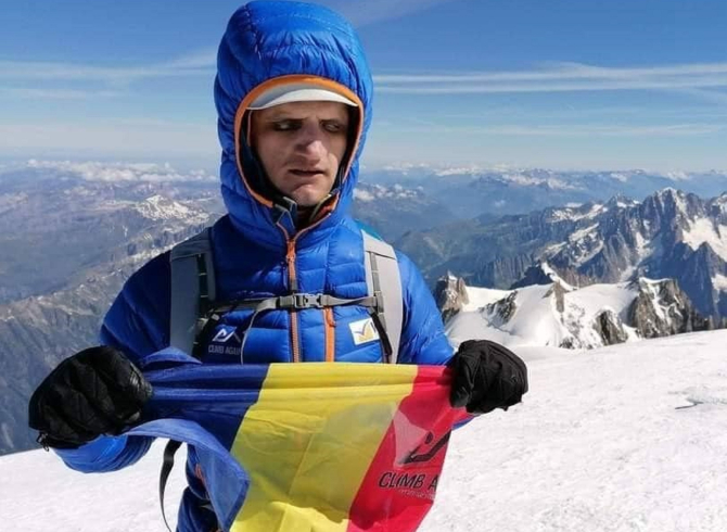 „Alpinistul român cu ochii albi”, care duce tricolorul pe vârfurile lumii. Alex Benchea: „Să arătăm oamenilor că şi în România se întâmplă lucruri”