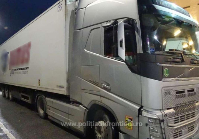 "Cinci milioane de euro": Amenda uriașă primită de un șofer român de camion pentru 10 tone de țigări de contrabandă / Sursa foto: Politia de frontiera