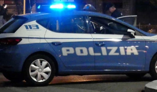 Italia. Un român, amendat de polițiști, s-a răzbunat pe mașina pentru patrulare 