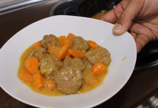 Chifteluțe în sos de morcovi: suculente, pufoase și rapid de preparat. O rețetă de vis! FOTO: captură video YouTube @La cocina de Masito