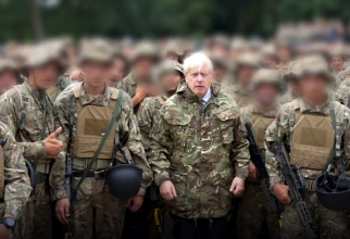 Fostul premier britanic Boris Johnson, vizită surpriză în Ucraina. Sursa foto: freepik.com