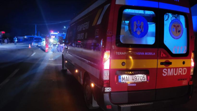 Cinci persoane, rănite într-un accident rutier produs pe un drum judeţean din Vâlcea