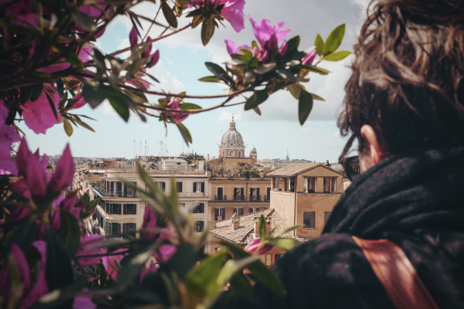 Dezamăgirea unei familii care s-a mutat într-un loc de vis din Italia. Scandalul care a cuprins Sicilia