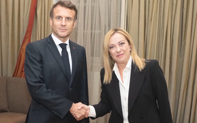 Emmanuel Macron și Giorgia Meloni, discuții înaintea summitului UE: Despre ce au vorbit cei doi lideri. FOTO: captură video YouTube @ euronews