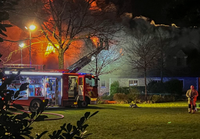 Pompierii au intervenit la incendiul în care a pierit îngrijitoarea româncă