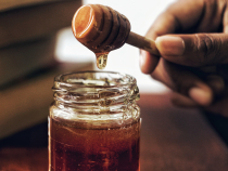 Cinci motive pentru a înlocui zahărul cu mierea de albine. De ce este mai sănătoasă / Foto: Unsplash
