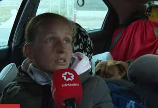 Spania. Fără slujbă, fără casă... Alina locuiește în mașină cu cei doi câini ai săi: "Mai întâi ei și apoi eu" / Foto: Captură video youtube