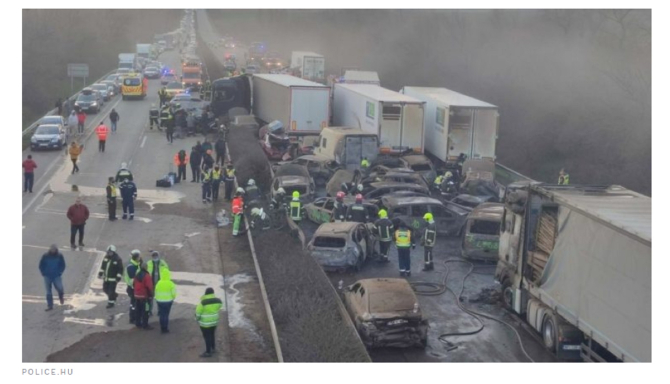 Accident uriaș în Ungaria. Peste 40 de TIR-uri și mașini s-au ciocnit în lanț. FOTO: captură 24.hu