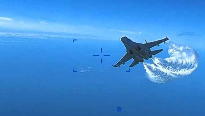 Dronă americană prăbuşită în Marea Neagră: Pentagonul dă publicităţii înregistrarea video a incidentului 