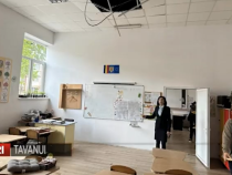Incident de neimaginat: tavanul fals al unei săli de clasă dintr-o școală din Piatra Neamț s-a prăbușit peste băncile elevilor  / Foto: Captură video youtube