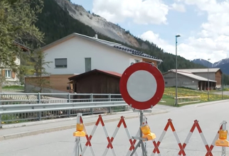 Elveția. Locuitori evacuați din cauza unei stânci care este pe cale de a se prăbuși: „Cu toţii am crezut că vom avea mai mult timp”