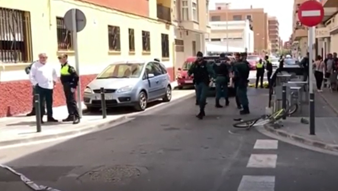 Spania. Părinți români, împietriți de durere după ce fiul lor, care era pe o bicicletă, a fost accidentat mortal de un șofer care fugea de Poliție