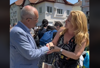 Laude pentru primarul din Cluj din partea unui Tiktoker cunoscut din SUA. Emil Boc este emoționat de gestul tinerei | VIDEO / Foto: Tiktok