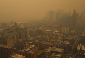 Orașul New York a fost "înghițit" de un nor de fum provocat de incendiile de vegetație din Canada (Foto: Instagram)