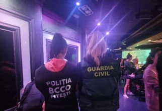 Polițiștii români și spanioli au descins în cluburile de noapte din Almeria, zeci de românce erau exploatate sexual. Sursa foto: GUARDIA CIVIL 