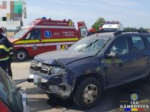 Patru autoturisme și un camion, implicate într-un accident grav, în Dâmbovița. Patru persoane au ajuns la spital 