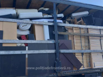 Firme din Germania și Olanda și-au trimis deșeurile în România. Două camioane, pline cu gunoaie, nu au fost lăsate să intre în țară