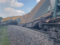 Un tren încărcat cu materiale inflamabile a deraiat în Ungaria. Traficul feroviar, pe relația cu România, perturbat 