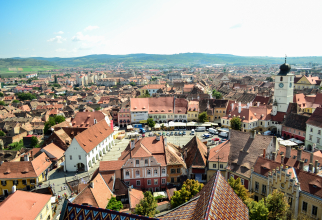 Sibiu, un oraș cunoscut pentru arhitectura sa germanică din oraşul vechi (Sursa foto: pxhere.com) 