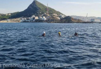 Trei români au traversat strâmtoarea Gibraltar, una dintre cele mai dificile zone din lume