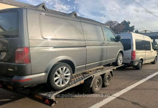Un autovehicul Volkswagen, căutat autorităţile din Olanda, depistat la frontiera României 