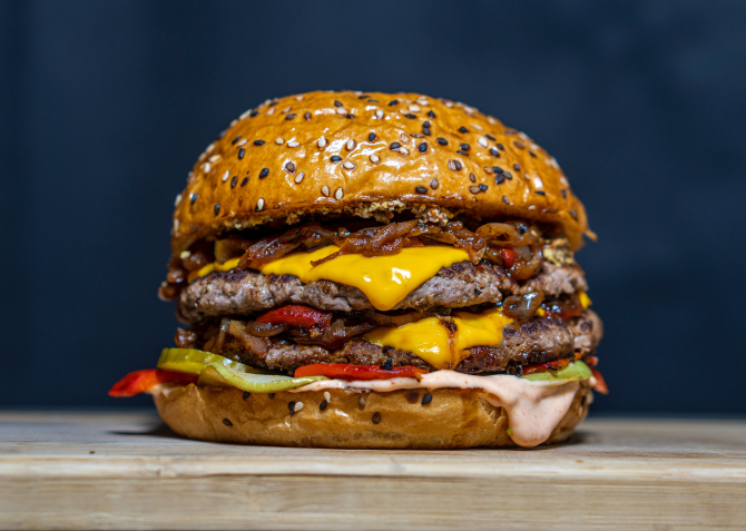 Rețetă de burgeri delicioși - Ingredientul secret pentru un gust ca la restaurant! / Foto: Unsplash