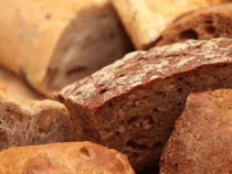 Nu mai arunca pâinea uscată. Prepară un desert uimitor de gustos, perfect pentru micul dejun. Sursa - pixabay.com