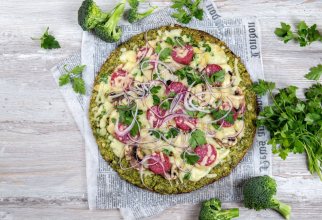 Nu ai mâncat așa ceva niciodată, pizza cu broccoli, pregătită într-o tigaie. Este gata în 20 de minute. Sursa foto: depositphotos