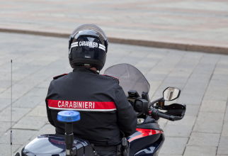 Italia. O gașca de români, care fură portofele și smartphone-uri a fost prinsă de carabinieri / (Foto ilustrativ. Sursa: Freepik)
