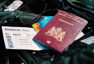 Documentele de călătorie pentru românii din străinătate vor fi eliberate în format electronic / Foto: Unsplash