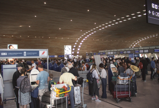 Haos pe aeroportul Gatwick din Londra: toți pasagerii au fost forțați să evacueze zona / Sursa - Pexels