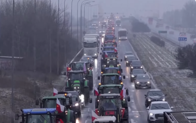 Fermierii polonezi protestează din nou (Sursa foto: captură video Youtube)