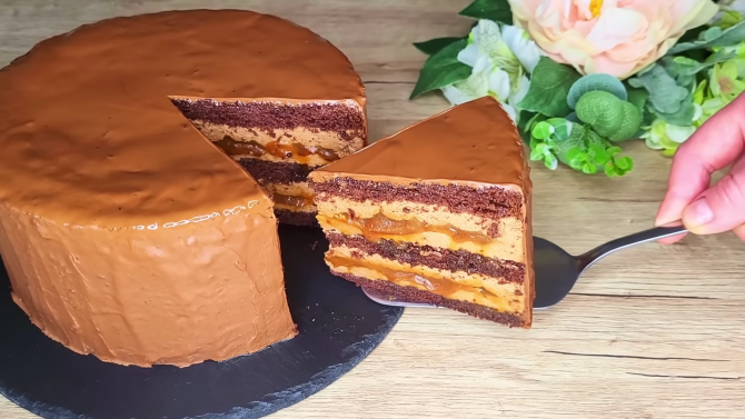  Prăjitura „Extaz de Ciocolată cu Caramel” - cel mai dorit desert  / Foto: Captura Youtube