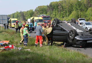 În urma accidentului, doi români au ajuns la spital