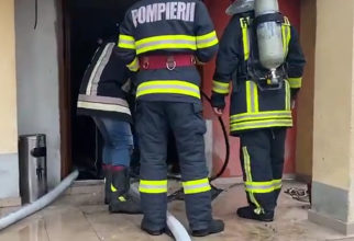 Incendiu puternic în București: Zeci de persoane evacuate / Captura Youtube