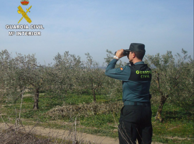 Un agent al Gărzii Civile din Spania